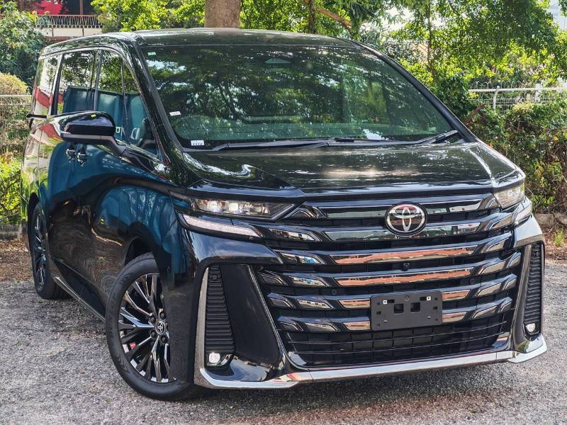 2025 Toyota Vellfire Z Premier 2.4
